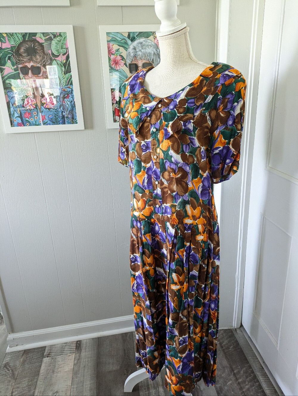Vintage 70s Floral Fit & Flare Dress Statement Peter Pan Collar Retro Midi - Picture 3 of 9